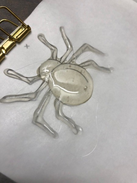 How to Make Hot Glue Spiders - applying more glue