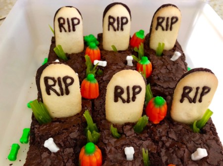 finished Graveyard Brownies