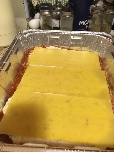 Lasagna noodle layer in pan