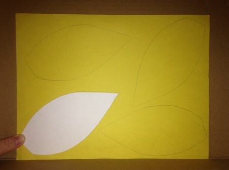 Paper Bowl Sunflower - trace cardstock petal as a template and trace onto yellow paper