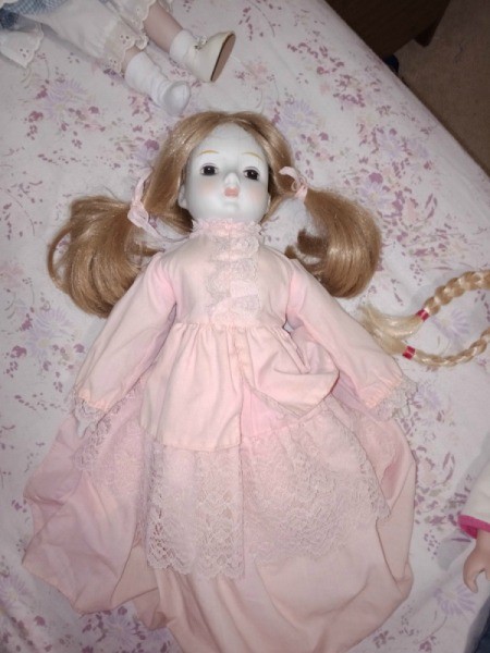 Identifying Porcelain Dolls