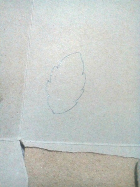 Laurel Leaf Headdress - draw a laurel leaf on a box or piece of scrap cardboard