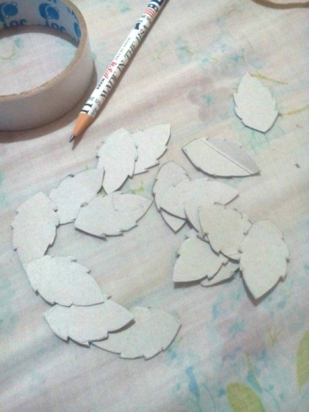 Laurel Leaf Headdress - cardboard leaves