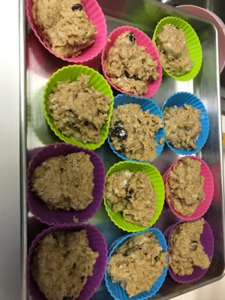 3/4 filled muffin cups