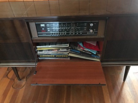 Value of Vintage Cabinet Radio and Console Stereo