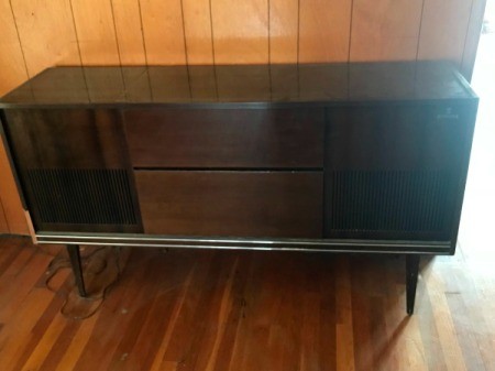 Value of Vintage Cabinet Radio and Console Stereo