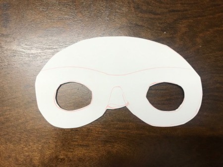 Last Minute Spider Face Mask - cut out the eyes and paint, allow to dry