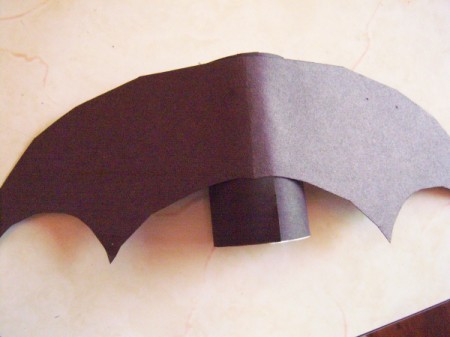 Hanging Bats - glue the wings to the back of the roll