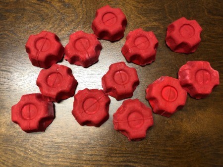 Christmas Egg Carton Wreath - paint and allow to dry