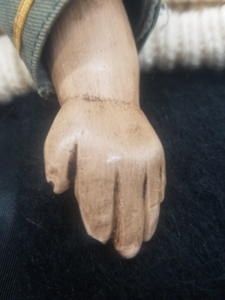 Identifying Old Dolls