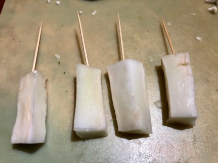 Cauliflower Sheep Centerpiece - insert a toothpick into each leg