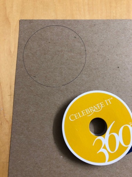 Wrapping Paper Ornaments - trace circles