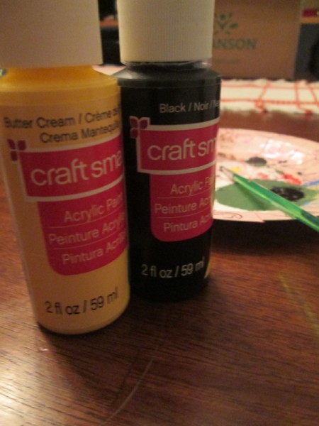 Helium Tank Upcycled as The Grinch - craft paints of the character