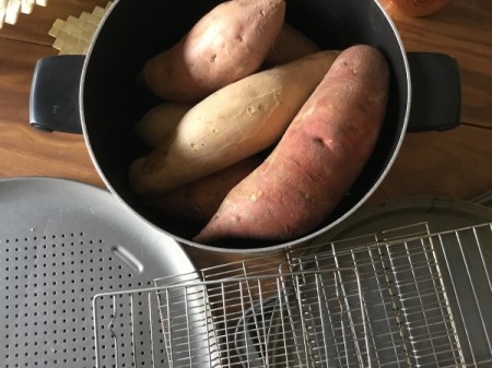 Sweet Potatoes and Yamsin pan