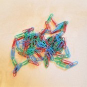 Garland Made from Dollar Tree Paperclips  - make a paperclip chain