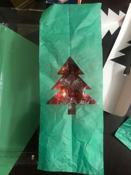 Christmas Candy Egg Carton Gift Box - place the tree cut out piece of paper over the top of the carton.