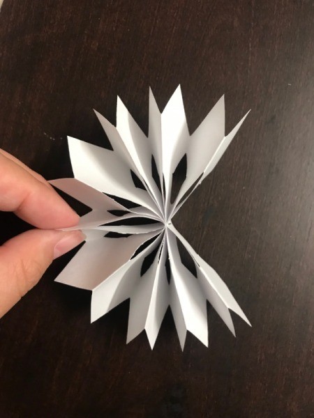 Snowflake Bow for Oversize Gift - open the snowflake