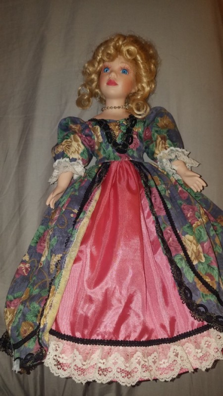 Identifying a Porcelain Doll