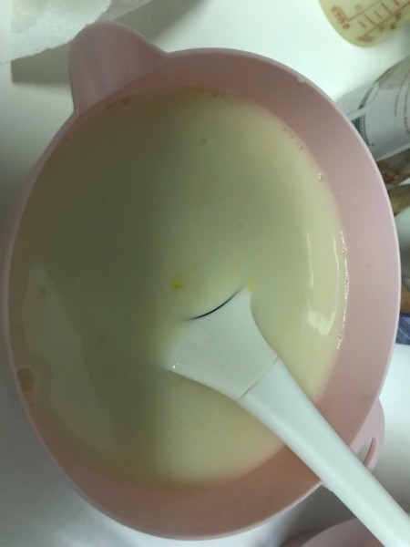 mixing wet ingredients