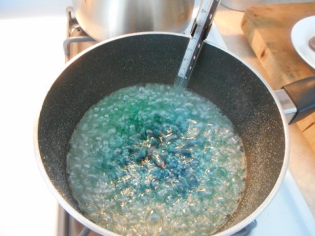 boiling sugar with coloring