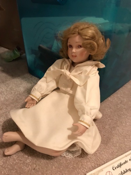 Identifying Porcelain Dolls