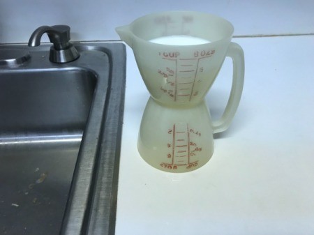 making buttermilk in measuring cup