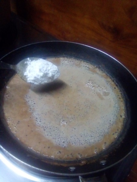 adding corn starch to frosting