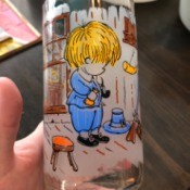 Identifying Glass Tumblers - child-like image of a pilgrim man with a pipe and bag of tobacco