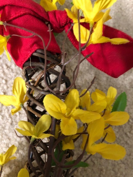 Chinese New Year Wreath - twist tie not seen