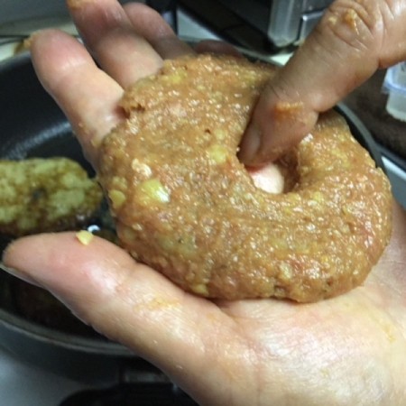 making hole in patty