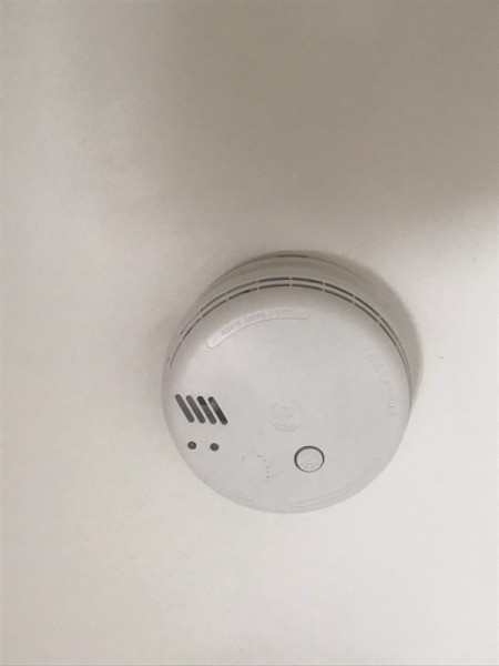 Smoke Alarm Completely Dead - alarm mounted on ceiling