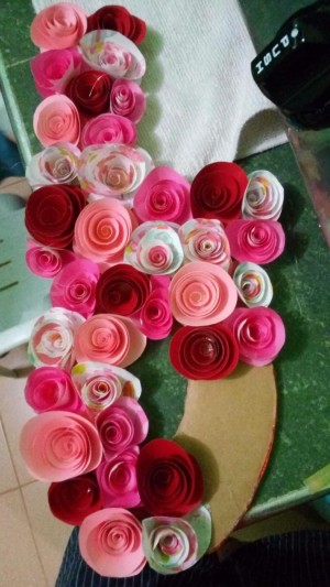 Floral "LOVE" Valentine Decoration - attach the flowers to the letters using hot glue