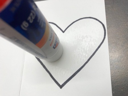 "I Love You To Pieces" Valentine's Day Card - apply glue inside the heart outline