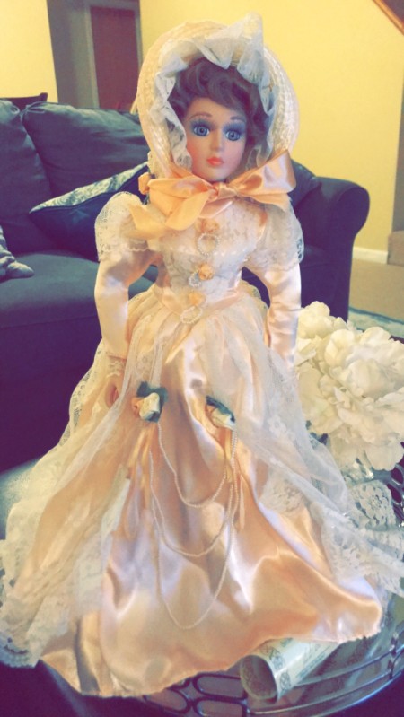 Identifying Porcelain Dolls