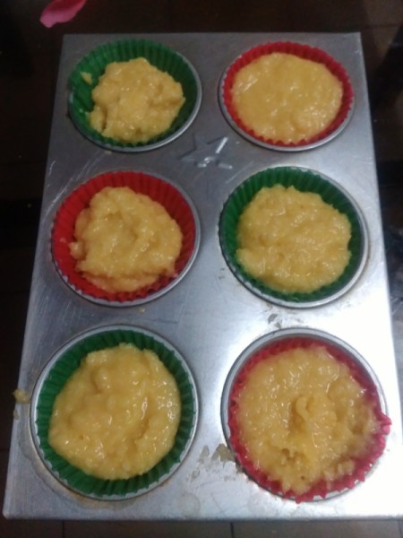 filled cupcake tins