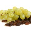 green table grapes and raisins