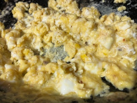 eggs scrambled in pan