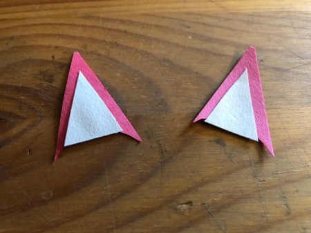 Heart Shaped Fox Card - glue the white triangles to the red ones