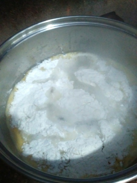 flour added to butter & sugar