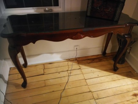 Value of Antique Queen Anne Console Table with Glass Top