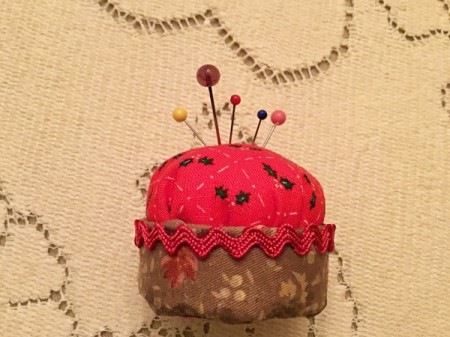 Bottlecap Pincushion - finished cushion with pins