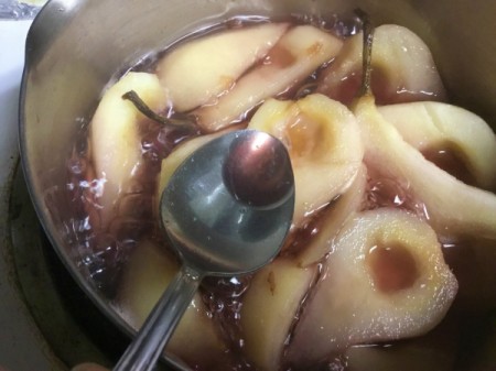 adding syrup to Pears
