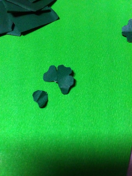 Mini Shamrock Hat Basket - remove one leaf on many, but not all of the clover, optionally write lucky on the 4 leaf ones