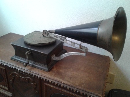 Value of an Antique Crank Phonograph