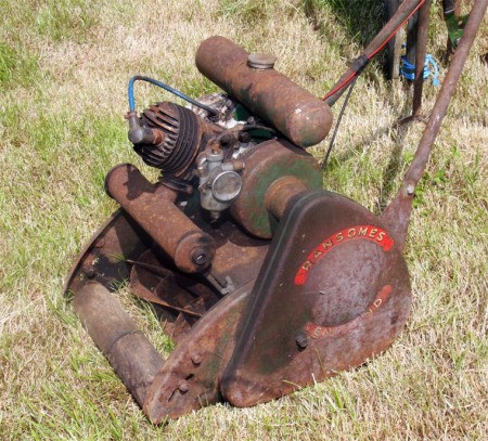 Value of a Ransomes Minor Mk6 Lawn Mower - rusty old mower