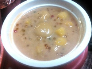 Glutinous Rice Balls in Coconut Milk in bowl