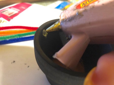 Pot O' Gold Planter - when paint dry add a blob of hot glue to inside lip