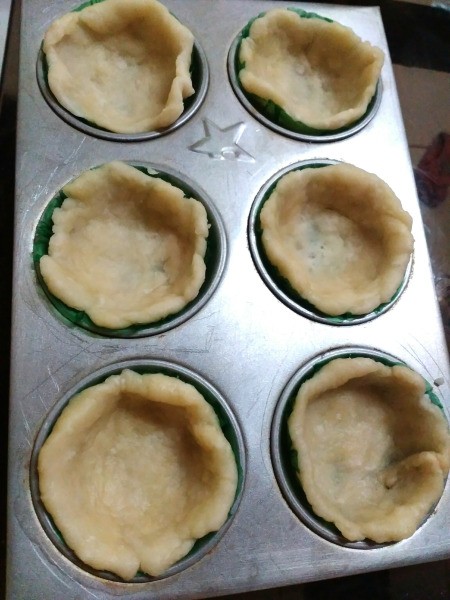 dough in baking cups