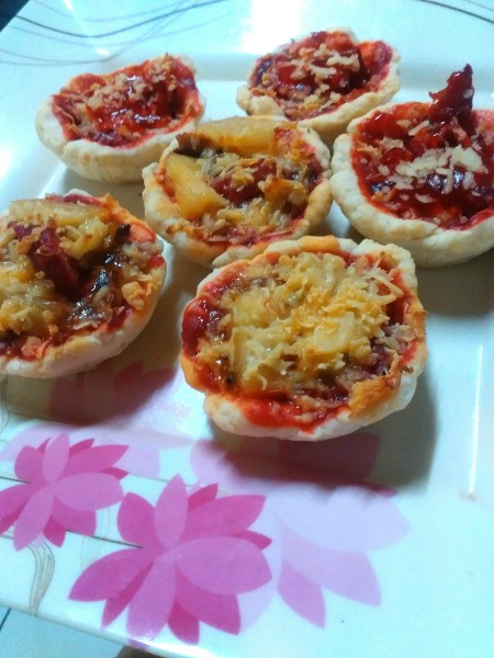 baked Sardine Pizza Cups