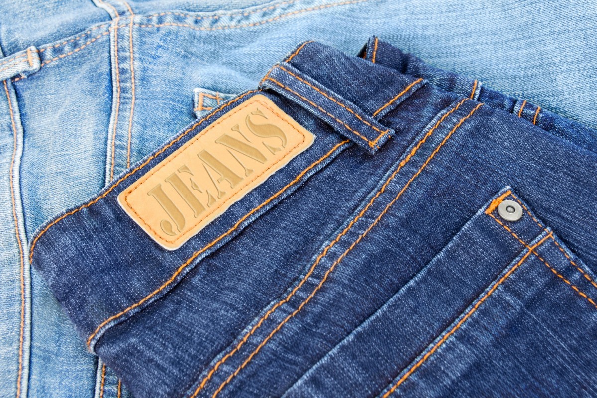Can You Wash Jeans With Colors : How To Wash Jeans 11 Steps With Pictures Wikihow Life - Never put your jeans in the dryer false.